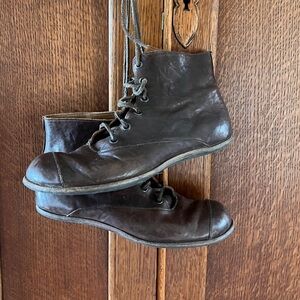 Cydwoq Cliff Dweller Bootie